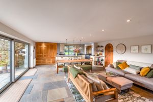 Photo 11- click for photo gallery